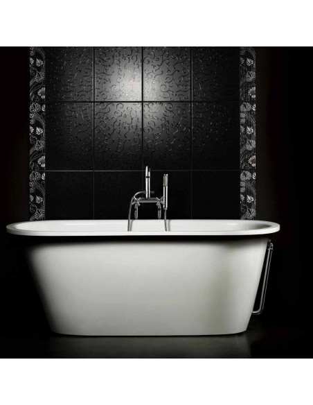 Lieto akmens vonia Paa Vario Round 1660x750