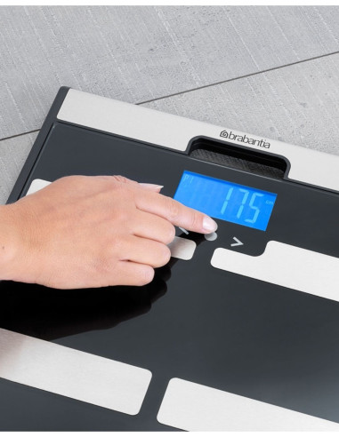Brabantia Svarstyklės su integruota kūno masės analizės sistema ReNew - juoda
