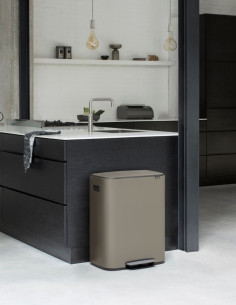 Brabantia Šiukšlių dėžė su pedalu BO 2X30L