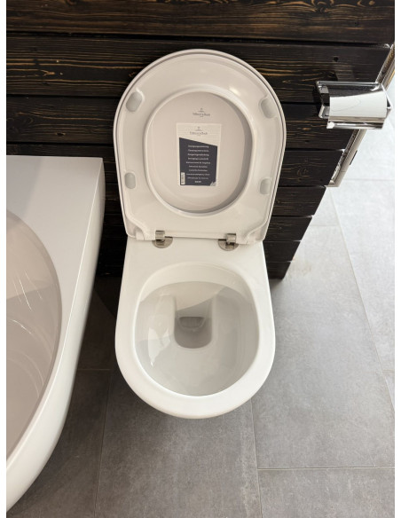 Pakabinamas unitazas Villeroy&Boch Subway 2 DirectFlush su plonu SLIM SoftClose dangčiu IŠ EKSPOZICIJOS