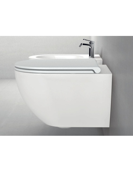 Pakabinamas unitazas Comoda Compact 50 VORTEX SuperGlaze su sukūriniu vandens nuleidimu su SoftClose dangčiu